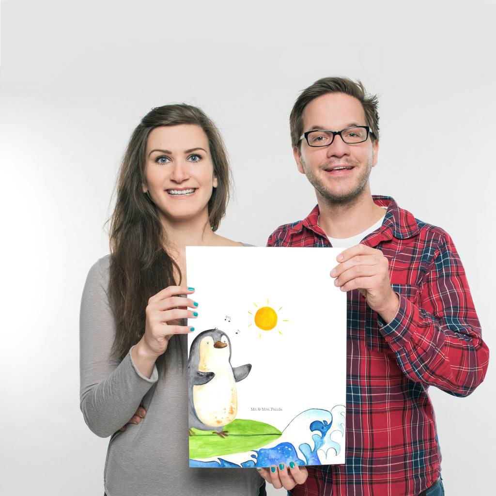 Poster Pinguin Surfer Poster, Wandposter, Bild, Wanddeko, Küchenposter, Kinderposter, Wanddeko Bild, Raumdekoration, Wanddekoration, Handgemaltes Poster, Mr. & Mrs. Panda Poster, Designposter, Kunstdruck, Posterdruck, Pinguin, Pinguine, surfen, Surfer, Hawaii, Urlaub, Wellen, Wellen reiten, Portugal