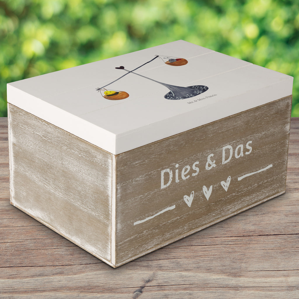 Holzkiste Sternzeichen Waage Holzkiste, Kiste, Schatzkiste, Truhe, Schatulle, XXL, Erinnerungsbox, Erinnerungskiste, Dekokiste, Aufbewahrungsbox, Tierkreiszeichen, Sternzeichen, Horoskop, Astrologie, Aszendent, Waage, Waage Geschenk, Waage Sternzeichen, Geschenk Oktober, Geschenk September, Geburtstag Oktober, Geburtstag September, Gleichgewicht, Marienkäfer, Hummel, Biene