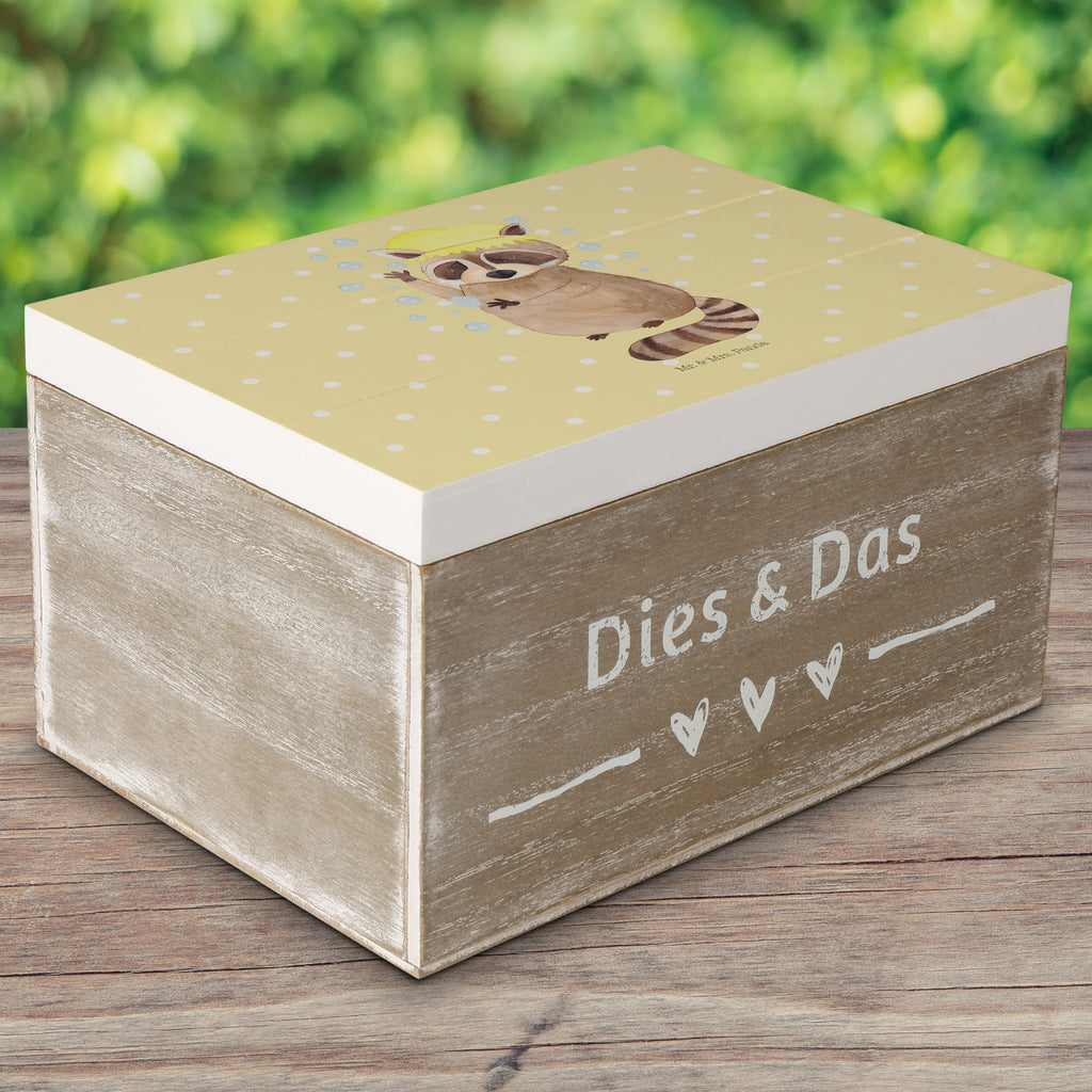 Holzkiste Waschbär Holzkiste, Kiste, Schatzkiste, Truhe, Schatulle, XXL, Erinnerungsbox, Erinnerungskiste, Dekokiste, Aufbewahrungsbox, Tiermotive, Gute Laune, lustige Sprüche, Tiere, Waschbär, Tagträumen, Plan, Fröhlich, waschen, Seifenblasen