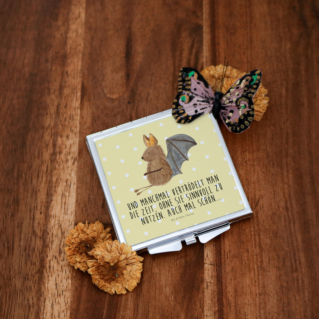 Handtaschenspiegel quadratisch Fledermaus sitzend Spiegel, Handtasche, Quadrat, silber, schminken, Schminkspiegel, Tiermotive, Gute Laune, lustige Sprüche, Tiere, Fledermaus, Fledermäuse, Motivation, entspannen