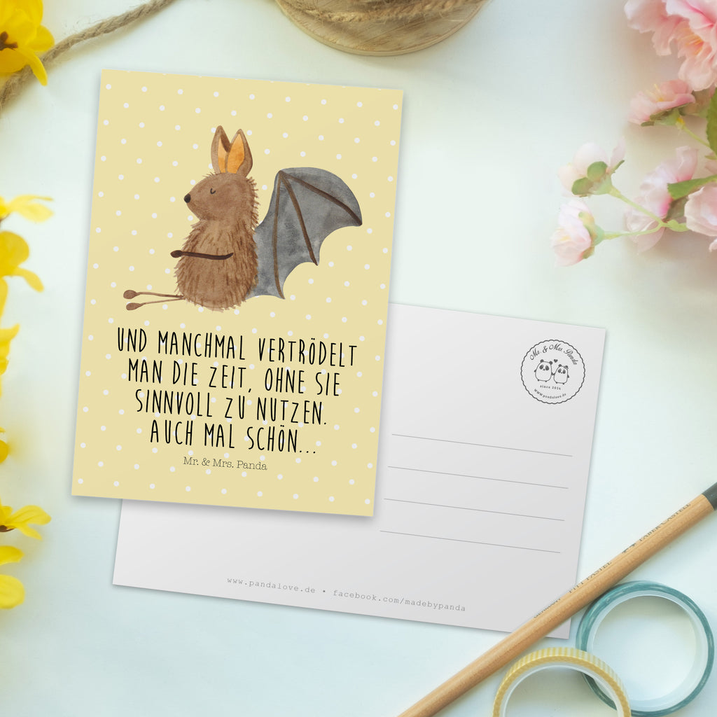 Postkarte Fledermaus sitzend Geschenkkarte, Grußkarte, Karte, Einladung, Ansichtskarte, Geburtstagskarte, Einladungskarte, Dankeskarte, Tiermotive, Gute Laune, lustige Sprüche, Tiere, Fledermaus, Fledermäuse, Motivation, entspannen