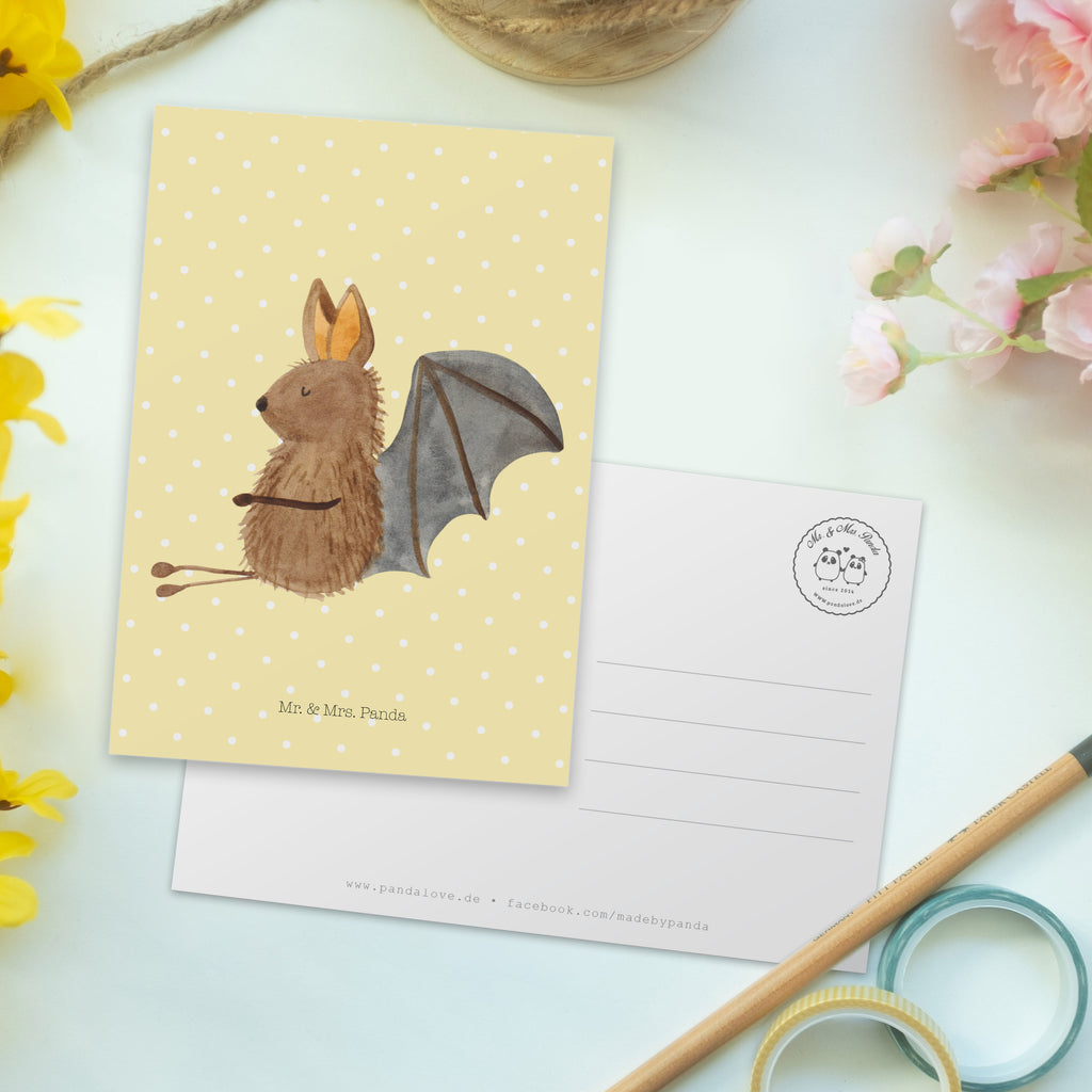 Postkarte Fledermaus sitzend Geschenkkarte, Grußkarte, Karte, Einladung, Ansichtskarte, Geburtstagskarte, Einladungskarte, Dankeskarte, Tiermotive, Gute Laune, lustige Sprüche, Tiere, Fledermaus, Fledermäuse, Motivation, entspannen