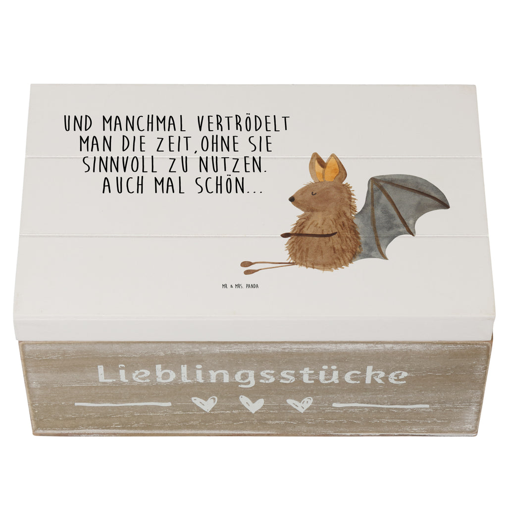 Holzkiste Fledermaus sitzend Holzkiste, Kiste, Schatzkiste, Truhe, Schatulle, XXL, Erinnerungsbox, Erinnerungskiste, Dekokiste, Aufbewahrungsbox, Tiermotive, Gute Laune, lustige Sprüche, Tiere, Fledermaus, Fledermäuse, Motivation, entspannen