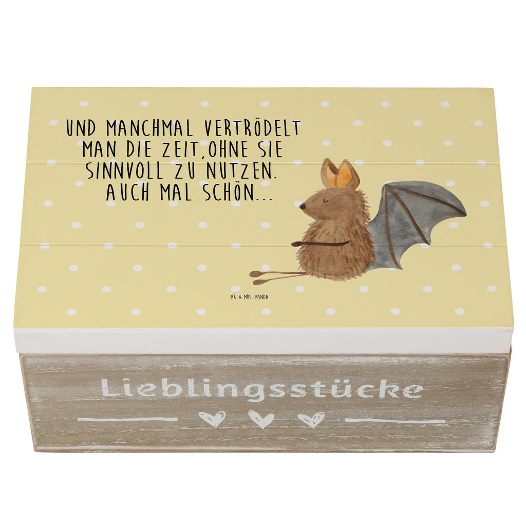 Holzkiste Fledermaus sitzend Holzkiste, Kiste, Schatzkiste, Truhe, Schatulle, XXL, Erinnerungsbox, Erinnerungskiste, Dekokiste, Aufbewahrungsbox, Tiermotive, Gute Laune, lustige Sprüche, Tiere, Fledermaus, Fledermäuse, Motivation, entspannen