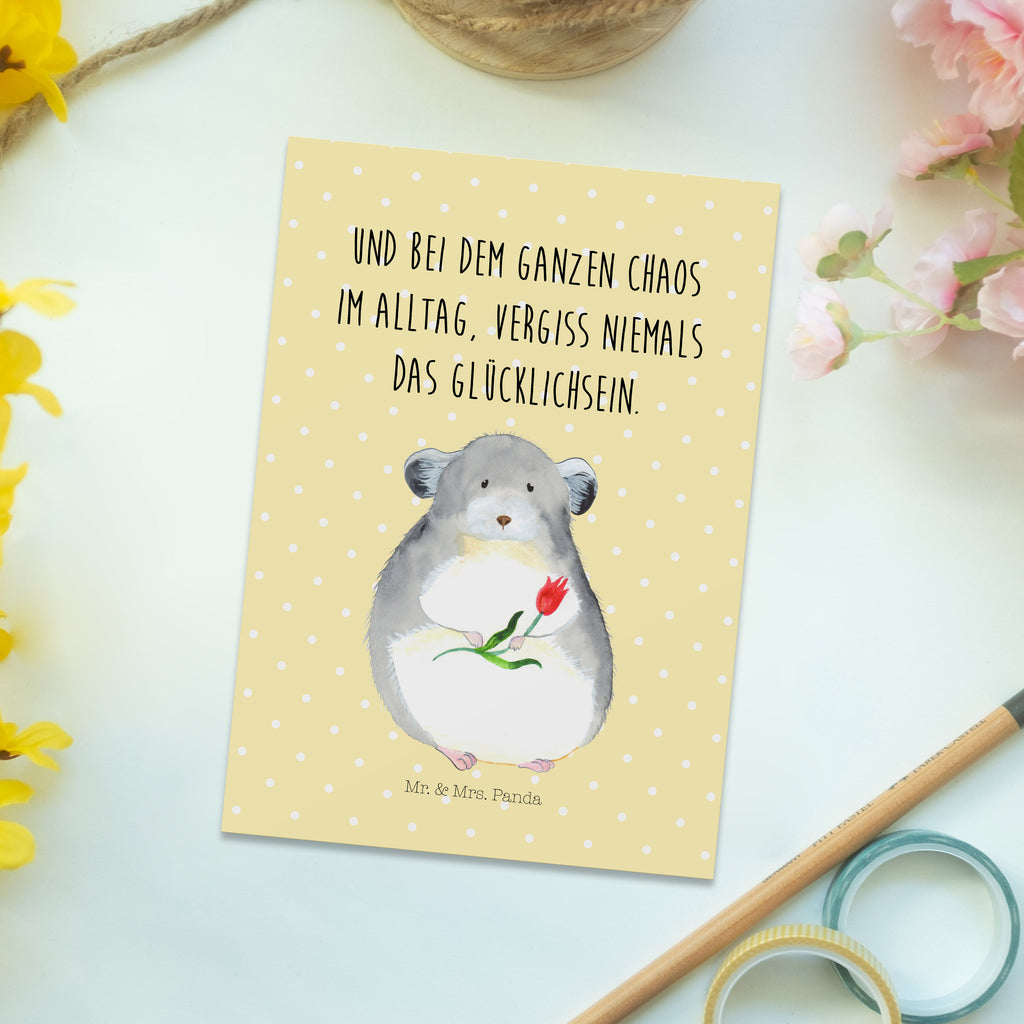 Postkarte Chinchilla mit Blume Geschenkkarte, Grußkarte, Karte, Einladung, Ansichtskarte, Geburtstagskarte, Einladungskarte, Dankeskarte, Tiermotive, Gute Laune, lustige Sprüche, Tiere, Chinchilla, Chinchillas, Liebeskummer, Kummer, Depressionen, traurig sein, Chaos, Glücklichsein, Büro, Büroalltag