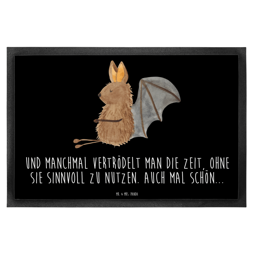 Fußmatte Fledermaus sitzend Fledermaus, Fledermäuse, Motivation, entspannen Türvorleger, Schmutzmatte, Fußabtreter, Matte, Schmutzfänger, Fußabstreifer, Schmutzfangmatte, Türmatte, Motivfußmatte,  Haustürmatte, Vorleger  süße Tiermotive, gute Laune, lustige Sprüche, Tiere