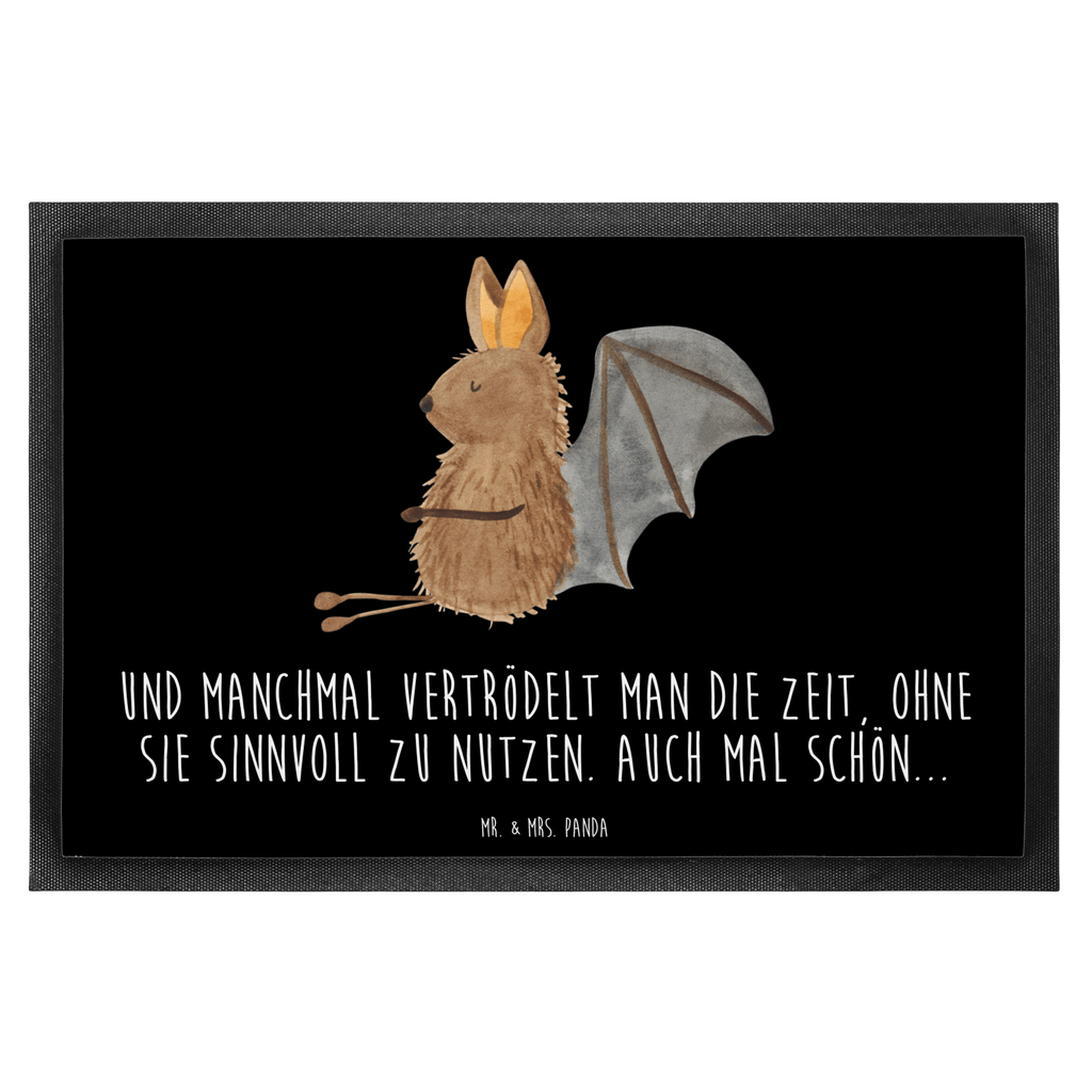 Fußmatte Fledermaus sitzend Fledermaus, Fledermäuse, Motivation, entspannen Türvorleger, Schmutzmatte, Fußabtreter, Matte, Schmutzfänger, Fußabstreifer, Schmutzfangmatte, Türmatte, Motivfußmatte,  Haustürmatte, Vorleger  süße Tiermotive, gute Laune, lustige Sprüche, Tiere