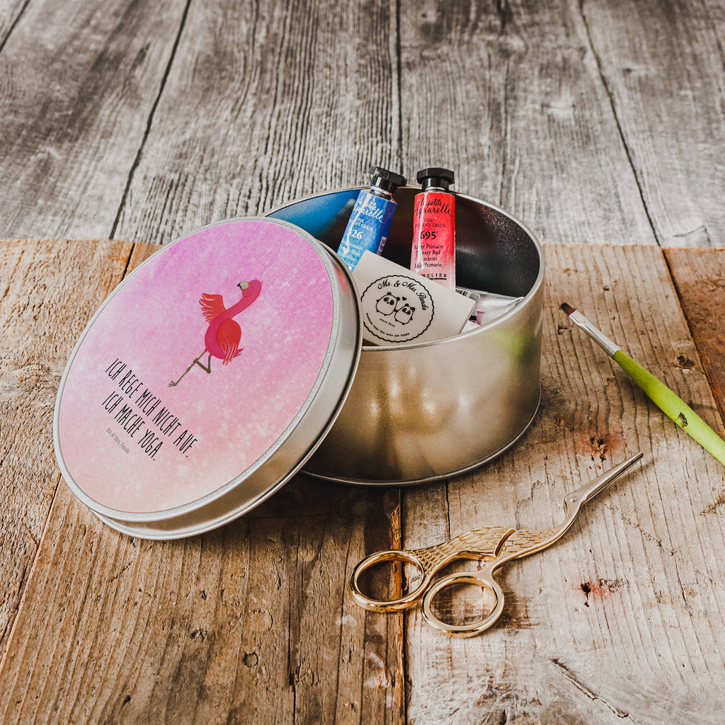 Blechdose rund Flamingo Yoga Metalldose, Keksdose, Dose, Vorratsdose, Geschenkbox, Flamingo, Vogel, Yoga, Namaste, Achtsamkeit, Yoga-Übung, Entspannung, Ärger, Aufregen, Tiefenentspannung