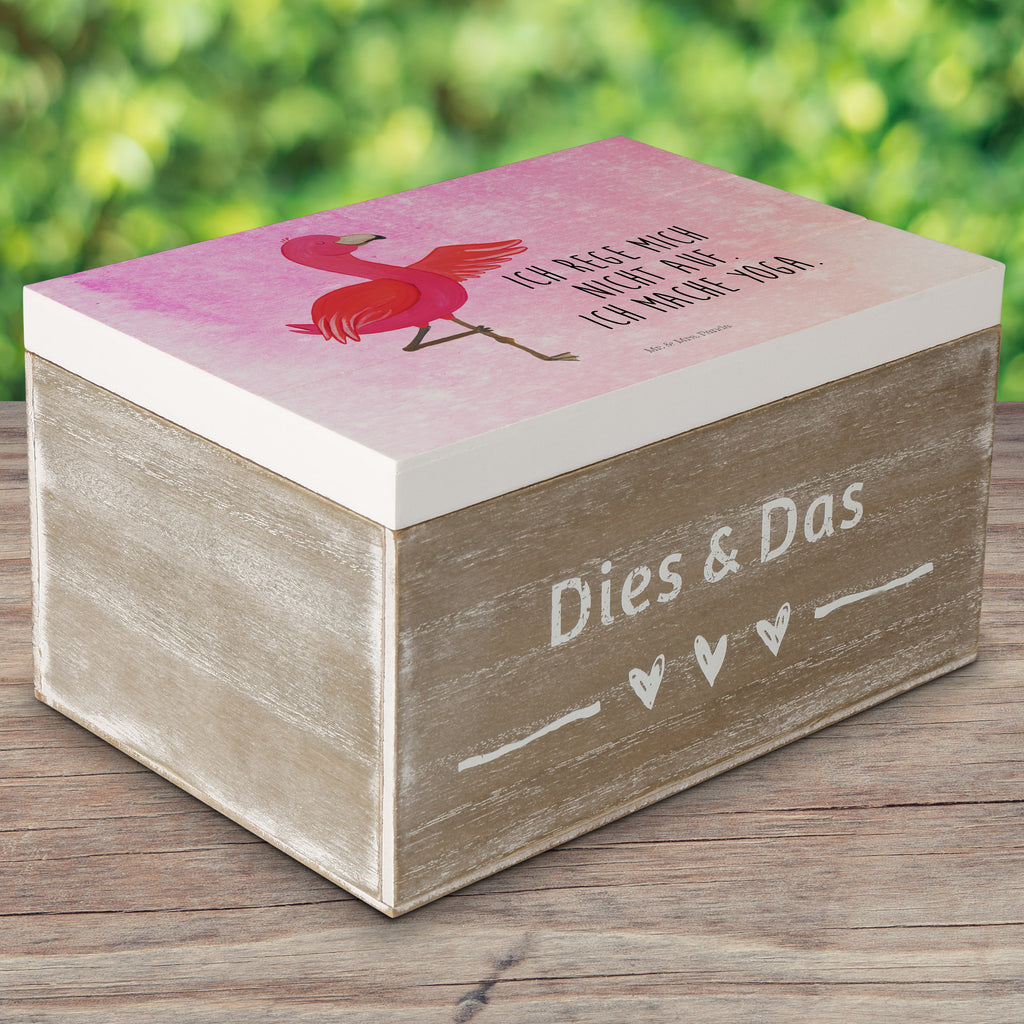 Holzkiste Flamingo Yoga Holzkiste, Kiste, Schatzkiste, Truhe, Schatulle, XXL, Erinnerungsbox, Erinnerungskiste, Dekokiste, Aufbewahrungsbox, Flamingo, Vogel, Yoga, Namaste, Achtsamkeit, Yoga-Übung, Entspannung, Ärger, Aufregen, Tiefenentspannung