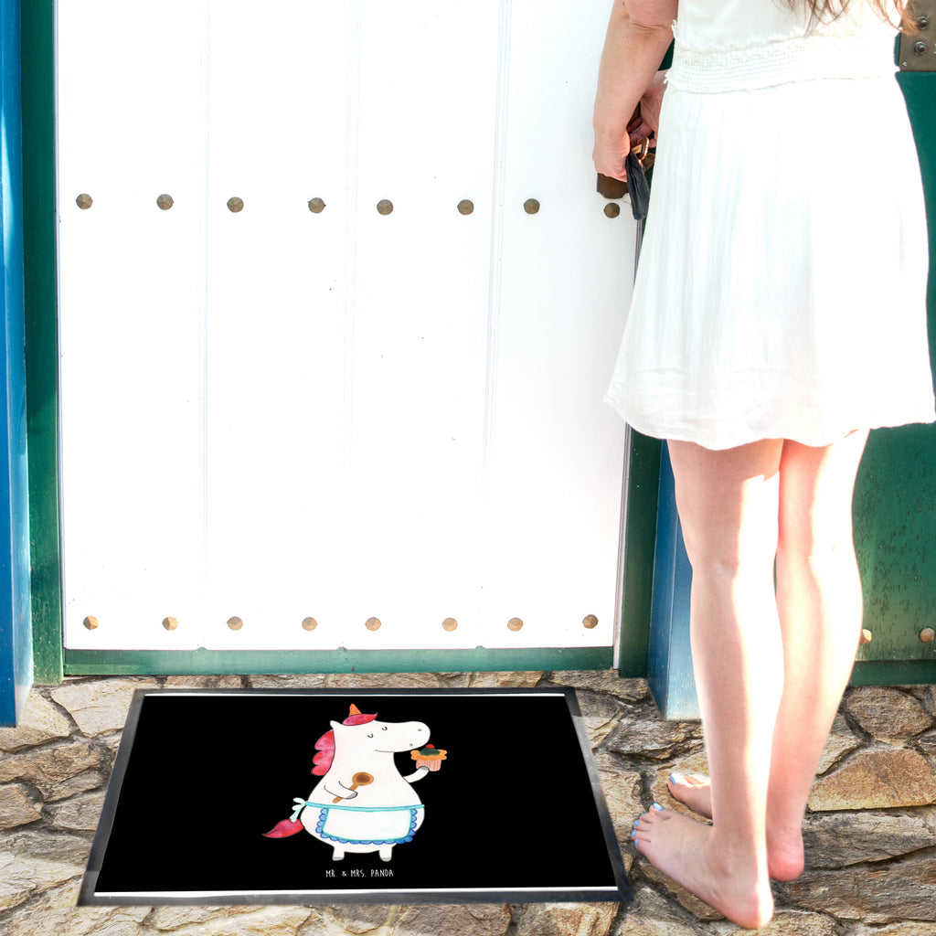 Fußmatte Einhorn Küchenfee Einhorn, Einhörner, Unicorn, backen, Muffin, Motivation, Träumer, träumen, Bäckerin, Hobbykoch, Koch, Torte, Kuchen Türvorleger, Schmutzmatte, Fußabtreter, Matte, Schmutzfänger, Fußabstreifer, Schmutzfangmatte, Türmatte, Motivfußmatte,  Haustürmatte, Vorleger  Einhorn, Einhörner, Einhorn Deko, Pegasus, Unicorn