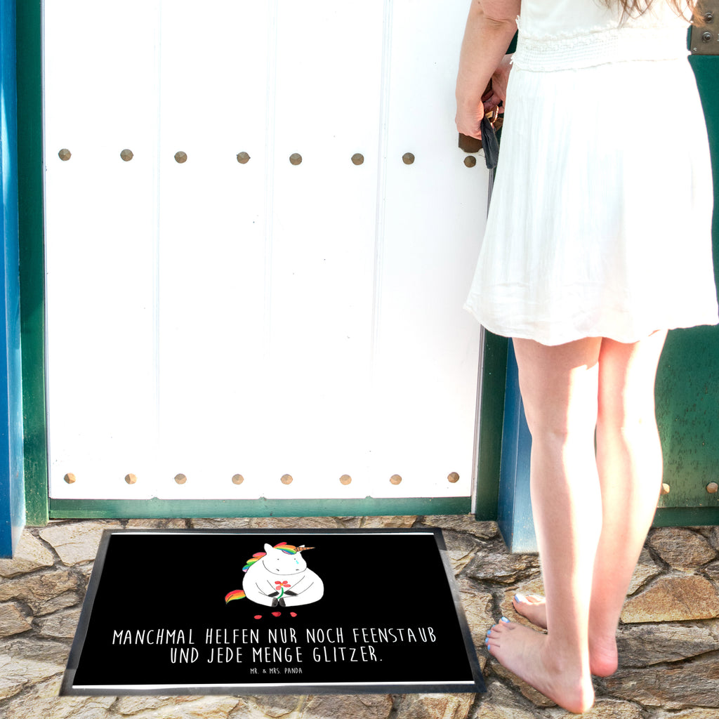 Fußmatte Einhorn Traurig Einhorn, Einhörner, Glitzer, Trösten. Freundschaft, Freunde, Liebe, Trauer, Grußkarte, Blume  Türvorleger, Schmutzmatte, Fußabtreter, Matte, Schmutzfänger, Fußabstreifer, Schmutzfangmatte, Türmatte, Motivfußmatte,  Haustürmatte, Vorleger  Einhorn, Einhörner, Einhorn Deko, Pegasus, Unicorn