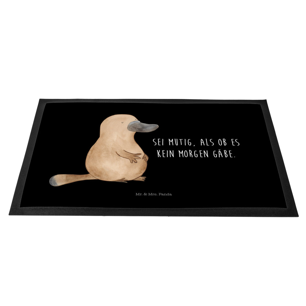 Fußmatte Schnabeltier mutig Schnabeltier, Mut, mutig, Lebensweisheit, Schnabeltiere, Motivation, Training, Büro, Arbeit, Neuanfang, Neustart, Weltreise, Raodtrip	 Türvorleger, Schmutzmatte, Fußabtreter, Matte, Schmutzfänger, Fußabstreifer, Schmutzfangmatte, Türmatte, Motivfußmatte,  Haustürmatte, Vorleger  Meerestiere, Meer, Urlaub