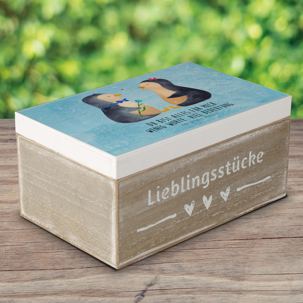 Holzkiste Pinguin Pärchen Holzkiste, Kiste, Schatzkiste, Truhe, Schatulle, XXL, Erinnerungsbox, Erinnerungskiste, Dekokiste, Aufbewahrungsbox, Pinguin, Pinguine, Liebe, Liebespaar, Liebesbeweis, Liebesgeschenk, Verlobung, Jahrestag, Hochzeitstag, Hochzeit, Hochzeitsgeschenk, große Liebe, Traumpaar