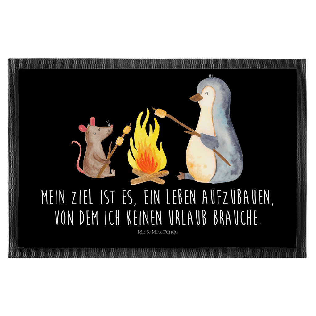 Fußmatte Pinguin Lagerfeuer Türvorleger, Schmutzmatte, Fußabtreter, Matte, Schmutzfänger, Fußabstreifer, Schmutzfangmatte, Türmatte, Motivfußmatte, Haustürmatte, Vorleger, Pinguin, Maus, Pinguine, Lagerfeuer, Leben, Arbeit, Job, Motivation, Büro, Büroalltag, Lebensspruch, Lebensmotivation, Neustart, Liebe, grillen, Feuer, Marshmallows