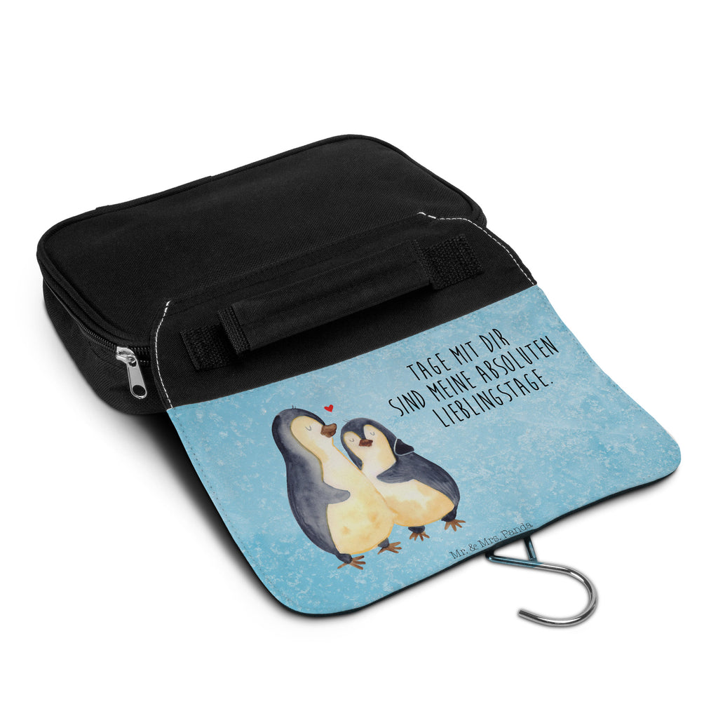 Kulturbeutel Pinguin umarmend Kulturbeutel, Zum Aufhängen, Waschtasche, Kosmetiktasche, Damen, Herren, Aufbewahrungstasche, Schminktasche, Kosmetikbeutel, Organizer, Kulturtasche, Schminkutensil, Pinguin, Liebe, Liebespaar, Liebesbeweis, Liebesgeschenk, Verlobung, Jahrestag, Hochzeitstag, Hochzeit, Hochzeitsgeschenk
