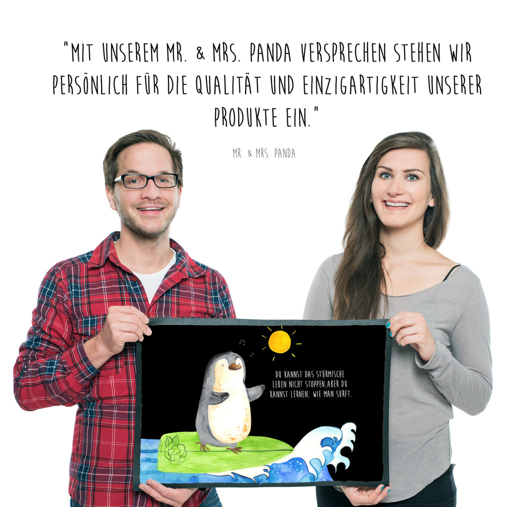 Fußmatte Pinguin Surfer Türvorleger, Schmutzmatte, Fußabtreter, Matte, Schmutzfänger, Fußabstreifer, Schmutzfangmatte, Türmatte, Motivfußmatte, Haustürmatte, Vorleger, Pinguin, Pinguine, surfen, Surfer, Hawaii, Urlaub, Wellen, Wellen reiten, Portugal