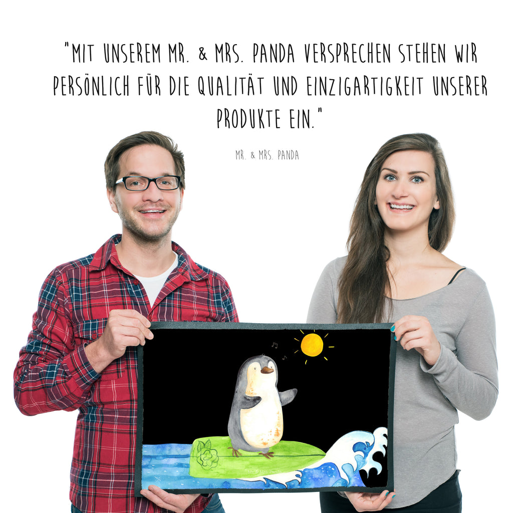 Fußmatte Pinguin Surfer Türvorleger, Schmutzmatte, Fußabtreter, Matte, Schmutzfänger, Fußabstreifer, Schmutzfangmatte, Türmatte, Motivfußmatte, Haustürmatte, Vorleger, Pinguin, Pinguine, surfen, Surfer, Hawaii, Urlaub, Wellen, Wellen reiten, Portugal