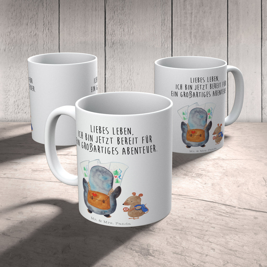 Tasse Pinguin & Maus Wanderer Pinguin, Pinguine, Abenteurer, Abenteuer, Roadtrip, Ausflug, Wanderlust, wandern Becher, Kaffeetasse, Kaffeebecher, Tee, Frühstück, Büro  Pinguin