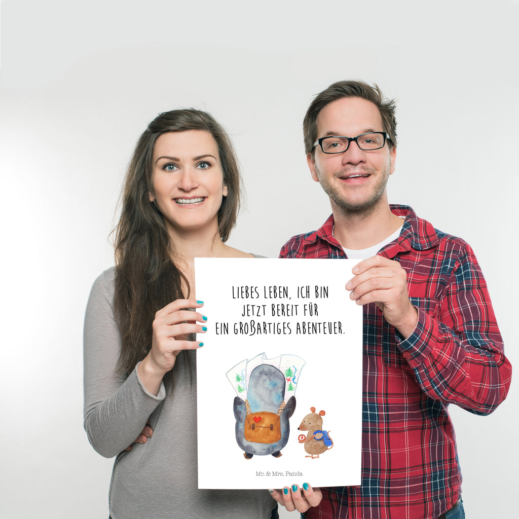 Poster Pinguin & Maus Wanderer Poster, Wandposter, Bild, Wanddeko, Küchenposter, Kinderposter, Wanddeko Bild, Raumdekoration, Wanddekoration, Handgemaltes Poster, Mr. & Mrs. Panda Poster, Designposter, Kunstdruck, Posterdruck, Pinguin, Pinguine, Abenteurer, Abenteuer, Roadtrip, Ausflug, Wanderlust, wandern