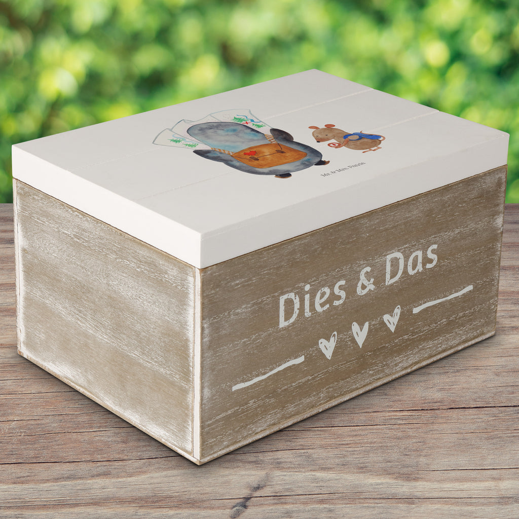 Holzkiste Pinguin & Maus Wanderer Holzkiste, Kiste, Schatzkiste, Truhe, Schatulle, XXL, Erinnerungsbox, Erinnerungskiste, Dekokiste, Aufbewahrungsbox, Pinguin, Pinguine, Abenteurer, Abenteuer, Roadtrip, Ausflug, Wanderlust, wandern