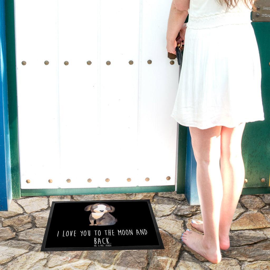 Fußmatte Hund entspannt Hund, schwarzer Hund, Hundeliebe, Liebe, Hundeglück Türvorleger, Schmutzmatte, Fußabtreter, Matte, Schmutzfänger, Fußabstreifer, Schmutzfangmatte, Türmatte, Motivfußmatte,  Haustürmatte, Vorleger  Hund, Hundemotiv, Haustier, Hunderasse, Tierliebhaber, Hundebesitzer, Sprüche