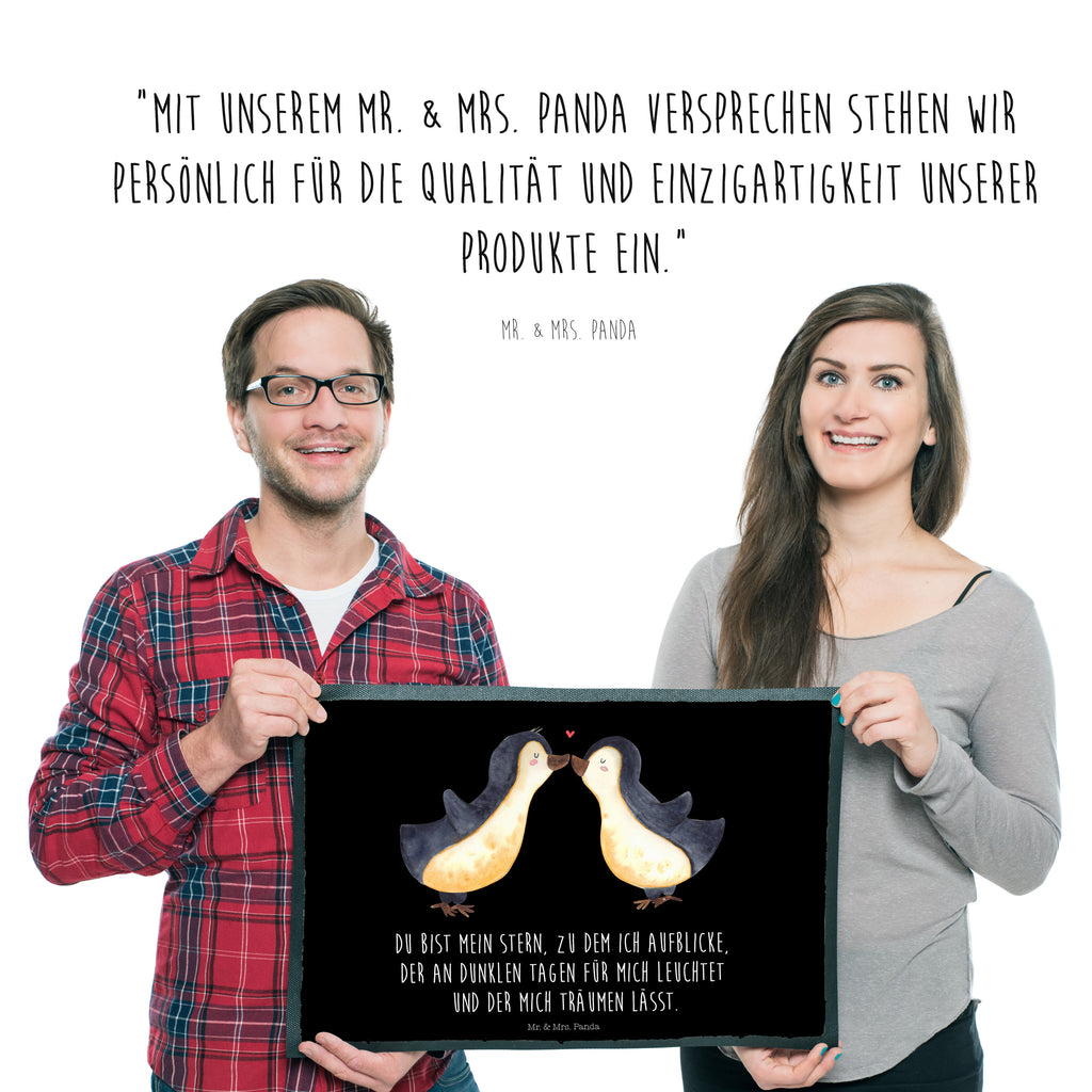 Fußmatte Pinguin Liebe Pinguin, Pinguine, Pinguin Paar, Pinguinpaar, Pinguin Liebe, Liebe, Paar, Pärchen. Liebespaar, Liebesbeweis, Liebesspruch, Verlobung, Hochzeitstag, Jahrestag, Geschenk Freund, Geschenk Freundin, Verlobte, Verlobter, Love, Geschenk Hochzeitstag, Geschenkidee, Hochzeit, Gastgeschenk Türvorleger, Schmutzmatte, Fußabtreter, Matte, Schmutzfänger, Fußabstreifer, Schmutzfangmatte, Türmatte, Motivfußmatte,  Haustürmatte, Vorleger  Liebe,  Partner, Freund, Freundin, Ehemann, Ehefrau, Heiraten, Verlobung, Heiratsantrag, Liebesgeschenk, Jahrestag, Hocheitstag