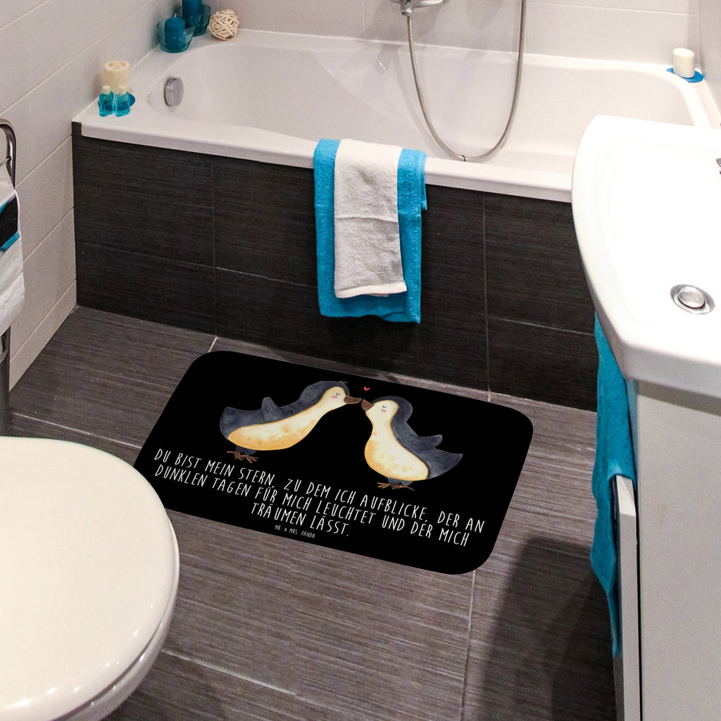 Badvorleger Pinguin Liebe Badematte, Badteppich, Duschvorleger, Badezimmerteppich, Badezimmermatte, Badvorleger, Duschmatte, Duschteppich, Liebe, Partner, Freund, Freundin, Ehemann, Ehefrau, Heiraten, Verlobung, Heiratsantrag, Liebesgeschenk, Jahrestag, Hocheitstag, Pinguin, Pinguine, Pinguin Paar, Pinguinpaar, Pinguin Liebe, Paar, Pärchen. Liebespaar, Liebesbeweis, Liebesspruch, Hochzeitstag, Geschenk Freund, Geschenk Freundin, Verlobte, Verlobter, Love, Geschenk Hochzeitstag, Geschenkidee, Hochzeit, Gastgeschenk