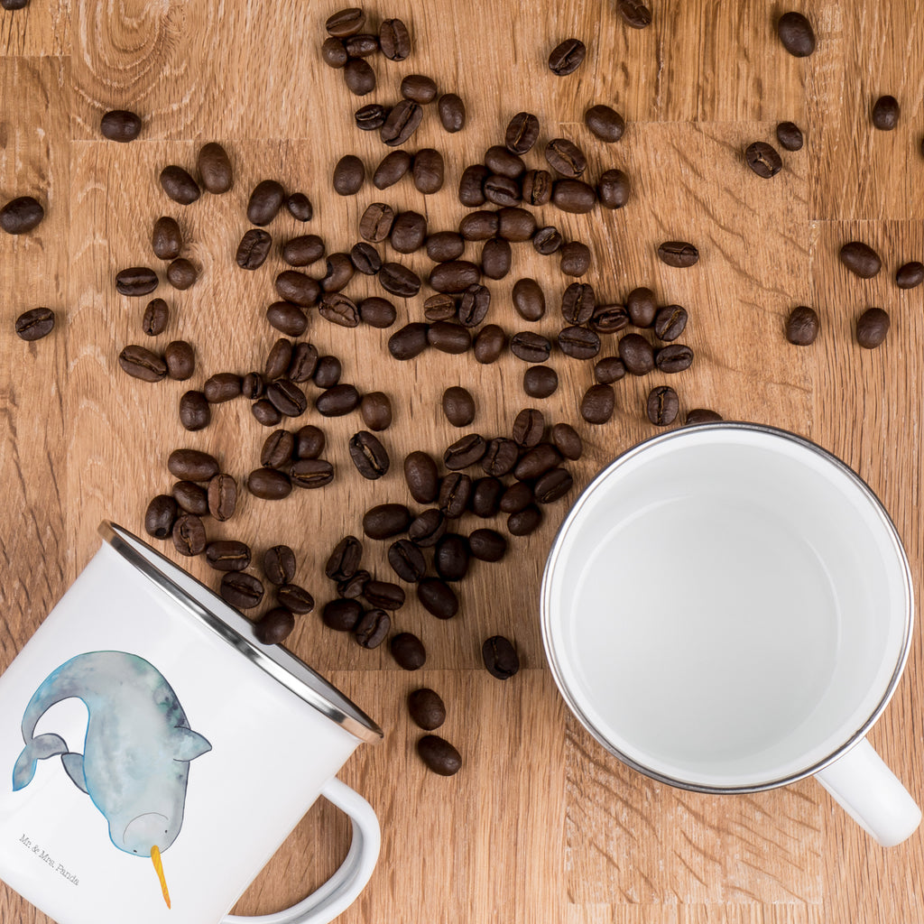 Camping Emaille Tasse Narwal Campingtasse, Trinkbecher, Metalltasse, Outdoor Tasse, Emaille Trinkbecher, Blechtasse Outdoor, Emaille Campingbecher, Edelstahl Trinkbecher, Metalltasse für Camping, Kaffee Blechtasse, Camping Tasse Metall, Meerestiere, Meer, Urlaub, Narwal, Wal, Putzen, Hausfrau, Junggesellin, aufräumen, Kinderzimmer
