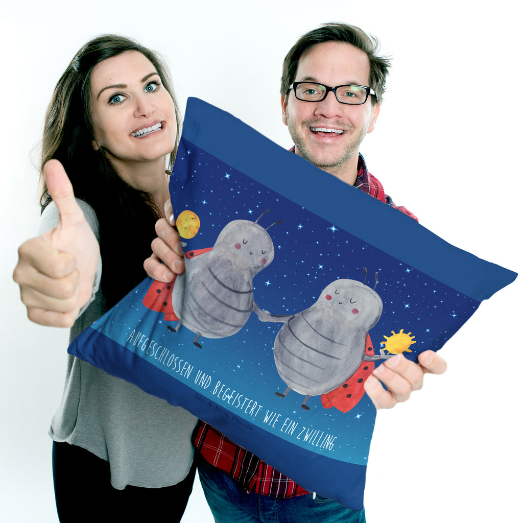 40x40 Kissen Sternzeichen Zwilling Kissenhülle, Kopfkissen, Sofakissen, Dekokissen, Motivkissen, Tierkreiszeichen, Sternzeichen, Horoskop, Astrologie, Aszendent, Zwillinge, Zwilling Geschenk, Zwilling Sternzeichen, Geburtstag Mai, Geschenk Mai, Geschenk Juni, Marienkäfer, Glückskäfer, Zwillingsbruder, Zwillingsschwester