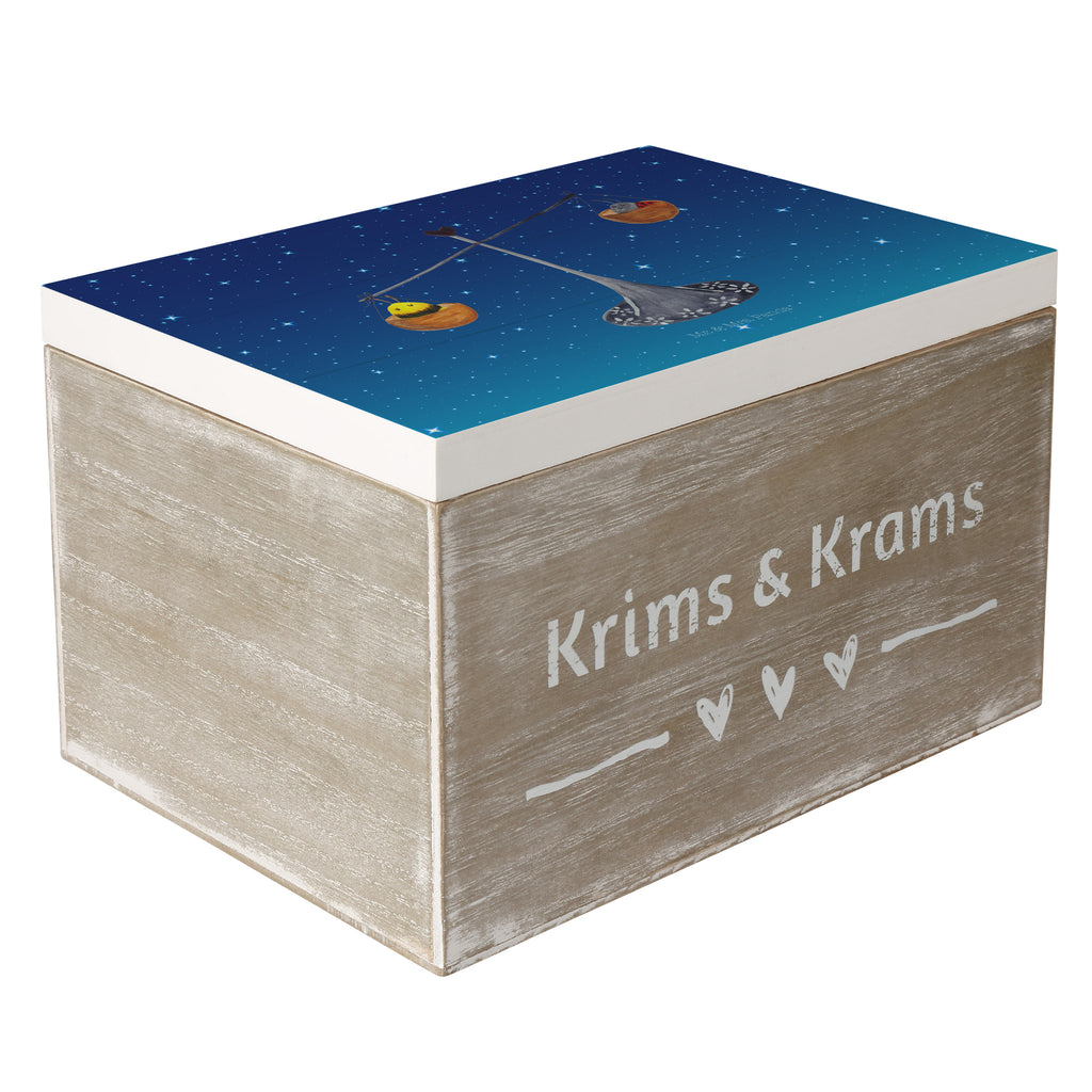 Holzkiste Sternzeichen Waage Holzkiste, Kiste, Schatzkiste, Truhe, Schatulle, XXL, Erinnerungsbox, Erinnerungskiste, Dekokiste, Aufbewahrungsbox, Tierkreiszeichen, Sternzeichen, Horoskop, Astrologie, Aszendent, Waage, Waage Geschenk, Waage Sternzeichen, Geschenk Oktober, Geschenk September, Geburtstag Oktober, Geburtstag September, Gleichgewicht, Marienkäfer, Hummel, Biene