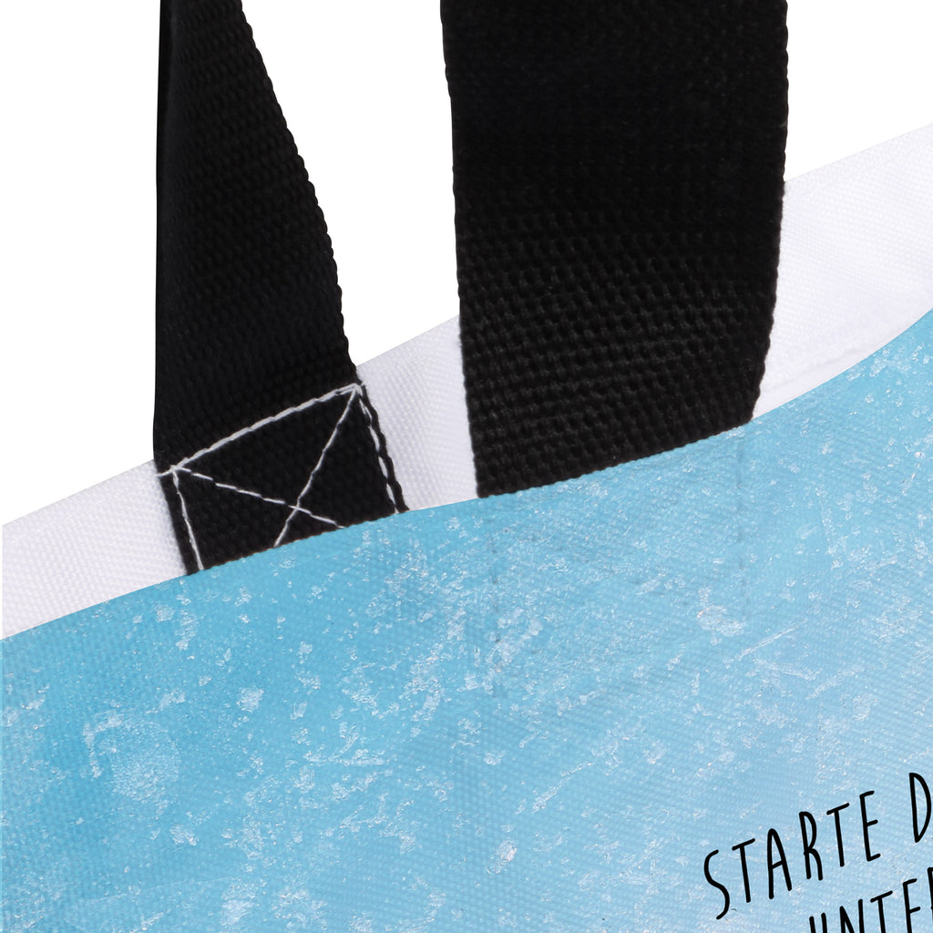 Shopper Pinguin duscht Beutel, Einkaufstasche, Tasche, Strandtasche, Einkaufsbeutel, Shopper, Schultasche, Freizeittasche, Tragebeutel, Schulbeutel, Alltagstasche, Pinguin, Pinguine, Dusche, duschen, Lebensmotto, Motivation, Neustart, Neuanfang, glücklich sein