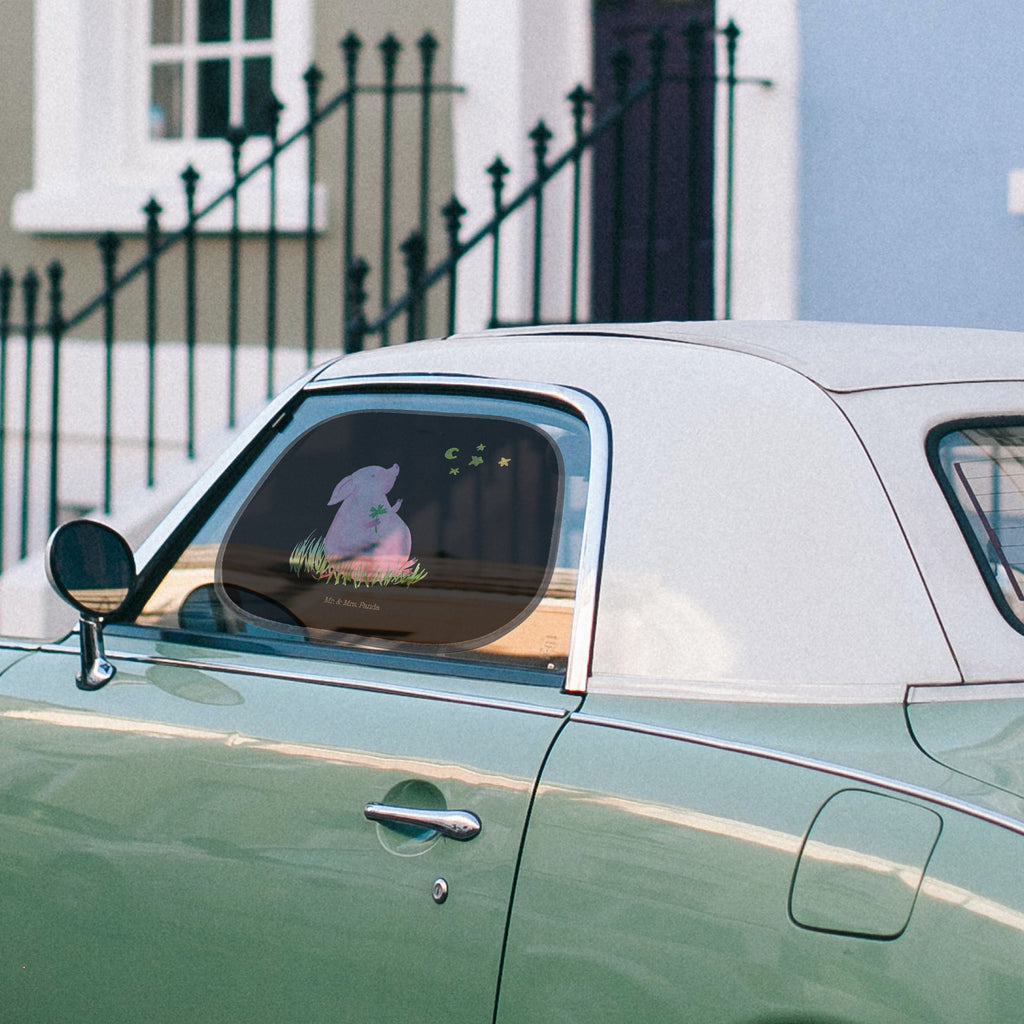 Auto Sonnenschutz Glücksschwein Auto Sonnenschutz, Sonnenschutz Baby, Sonnenschutz Kinder, Sonne, Sonnenblende, Sonnenschutzfolie, Sonne Auto, Tiermotive, Gute Laune, lustige Sprüche, Tiere, Glücksschwein. Glück, Schwein, Schweinchen, Sterne, Sernchen, Ziele, Träume, Motivation, Glücksbringer