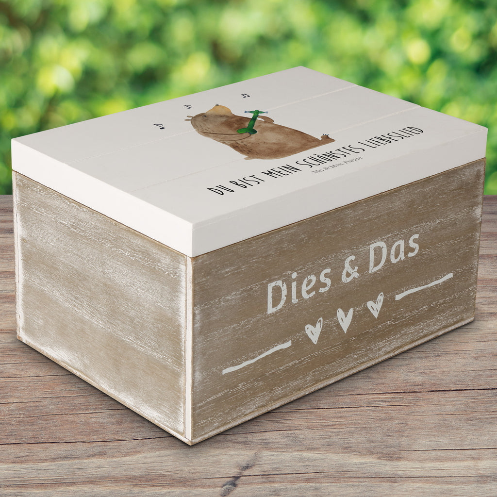 Holzkiste Bär Lied Holzkiste, Kiste, Schatzkiste, Truhe, Schatulle, XXL, Erinnerungsbox, Erinnerungskiste, Dekokiste, Aufbewahrungsbox, Bär, Teddy, Teddybär, Bärchen, Bear, Liebeslied, Lied, Song, Valentinstag, Valentine, Geschenk, Partner, Liebe, Freundin, Frau, Herz, Spruch