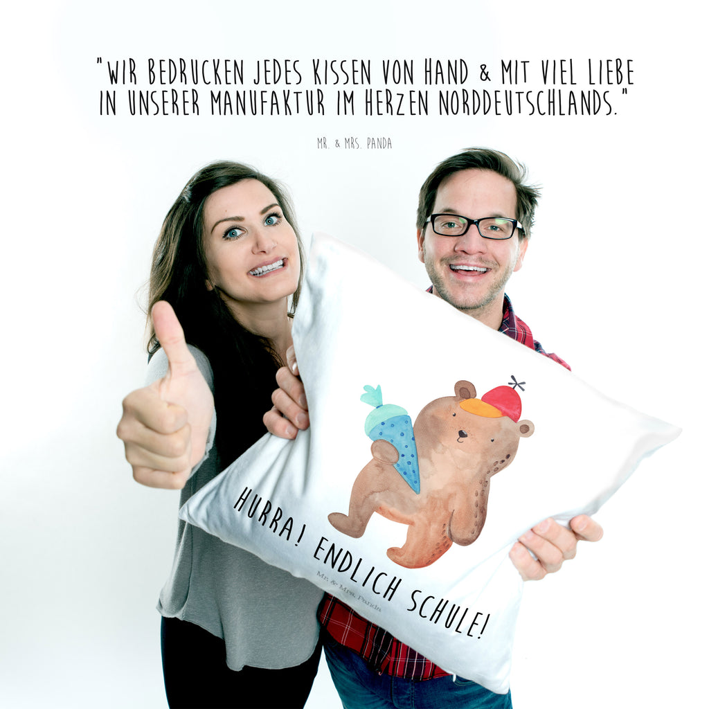 40x40 Kissen Bär mit Schultüte Kissenhülle, Kopfkissen, Sofakissen, Dekokissen, Motivkissen, Bär, Teddy, Teddybär, Bär Motiv, Schultüte, Erster Schultag Geschenk, Einschulung Geschenk, Schule Geschenk, Grundschule, Schulanfang, Schulbeginn