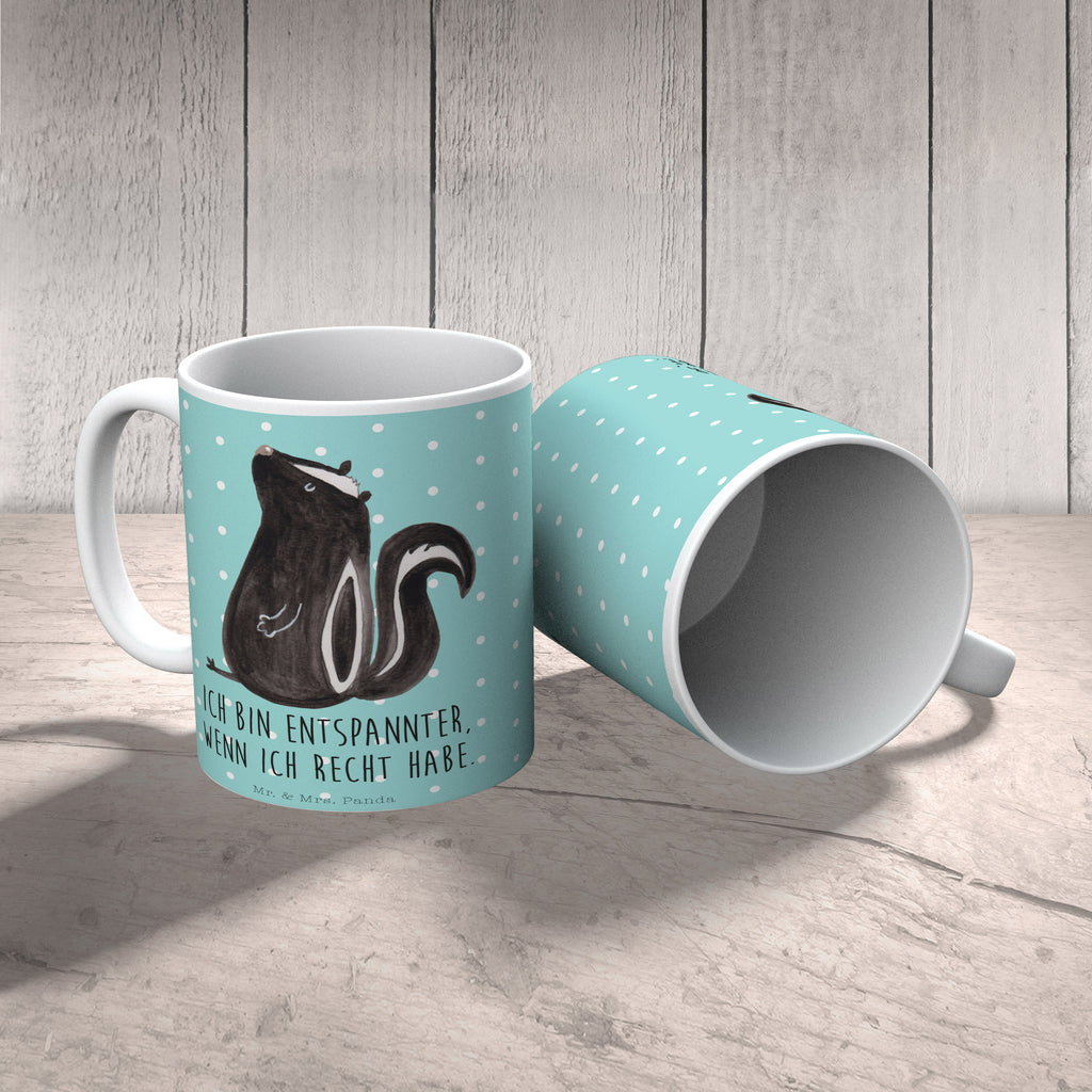 Tasse Stinktier sitzend Stinktier, Skunk, Wildtier, Raubtier, Stinker, Stinki, Spruch, Büro, Recht, Besserwisser, Becher, Kaffeetasse, Kaffeebecher, Tee, Frühstück, Büro  Stinktier, Skunk