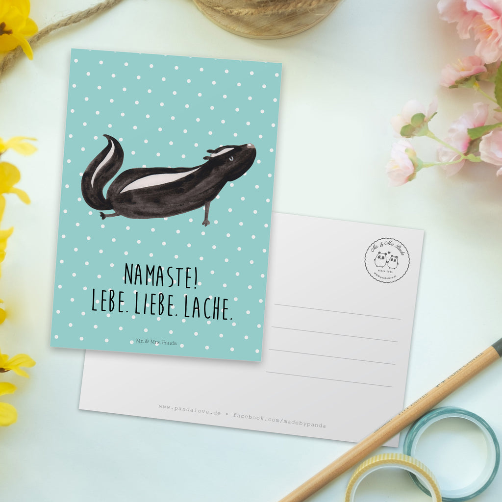 Postkarte Stinktier Yoga Geschenkkarte, Grußkarte, Karte, Einladung, Ansichtskarte, Geburtstagskarte, Einladungskarte, Stinktier, Skunk, Wildtier, Raubtier, Stinker, Stinki, Yoga, Namaste, Lebe, Liebe, Lache
