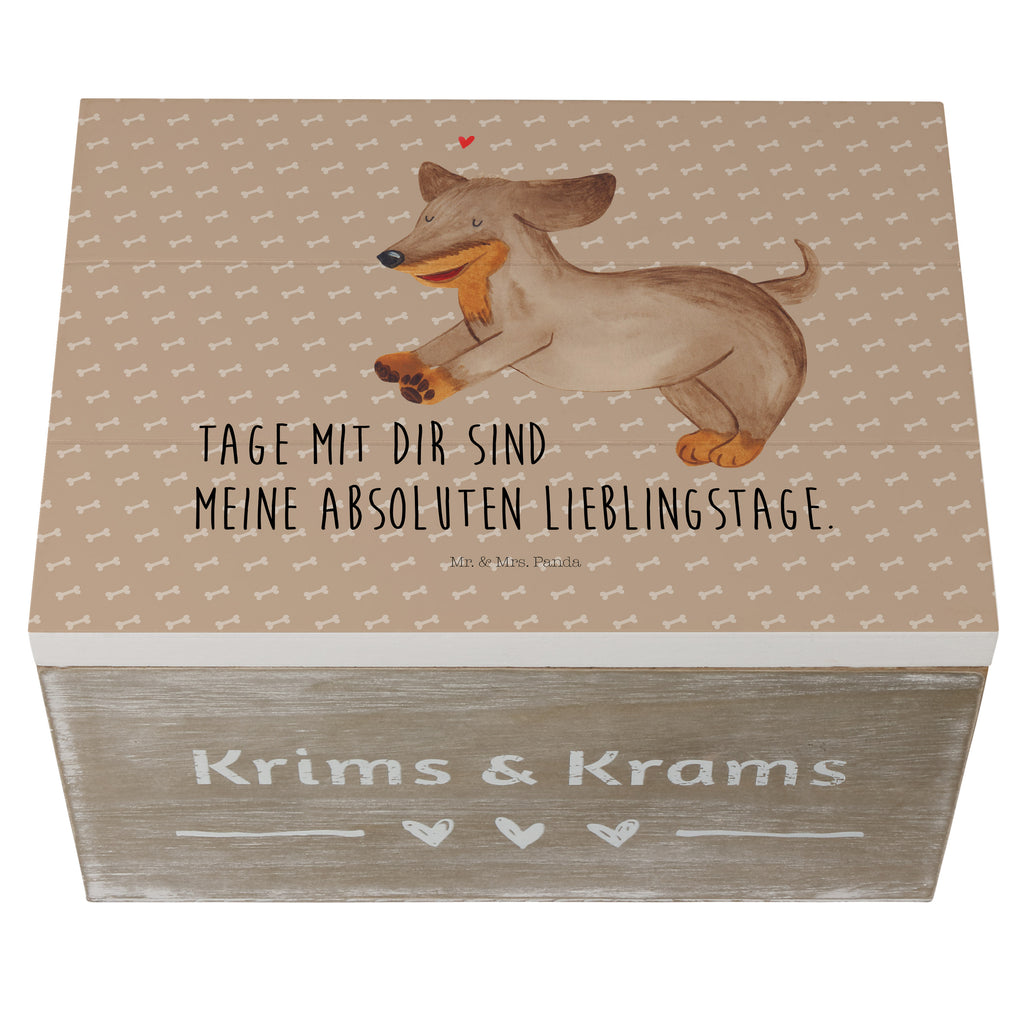 Holzkiste Hund Dackel fröhlich Holzkiste, Kiste, Schatzkiste, Truhe, Schatulle, XXL, Erinnerungsbox, Erinnerungskiste, Dekokiste, Aufbewahrungsbox, Hund, Hundemotiv, Haustier, Hunderasse, Tierliebhaber, Hundebesitzer, Sprüche, Hunde, Dackel, Dachshund, happy dog