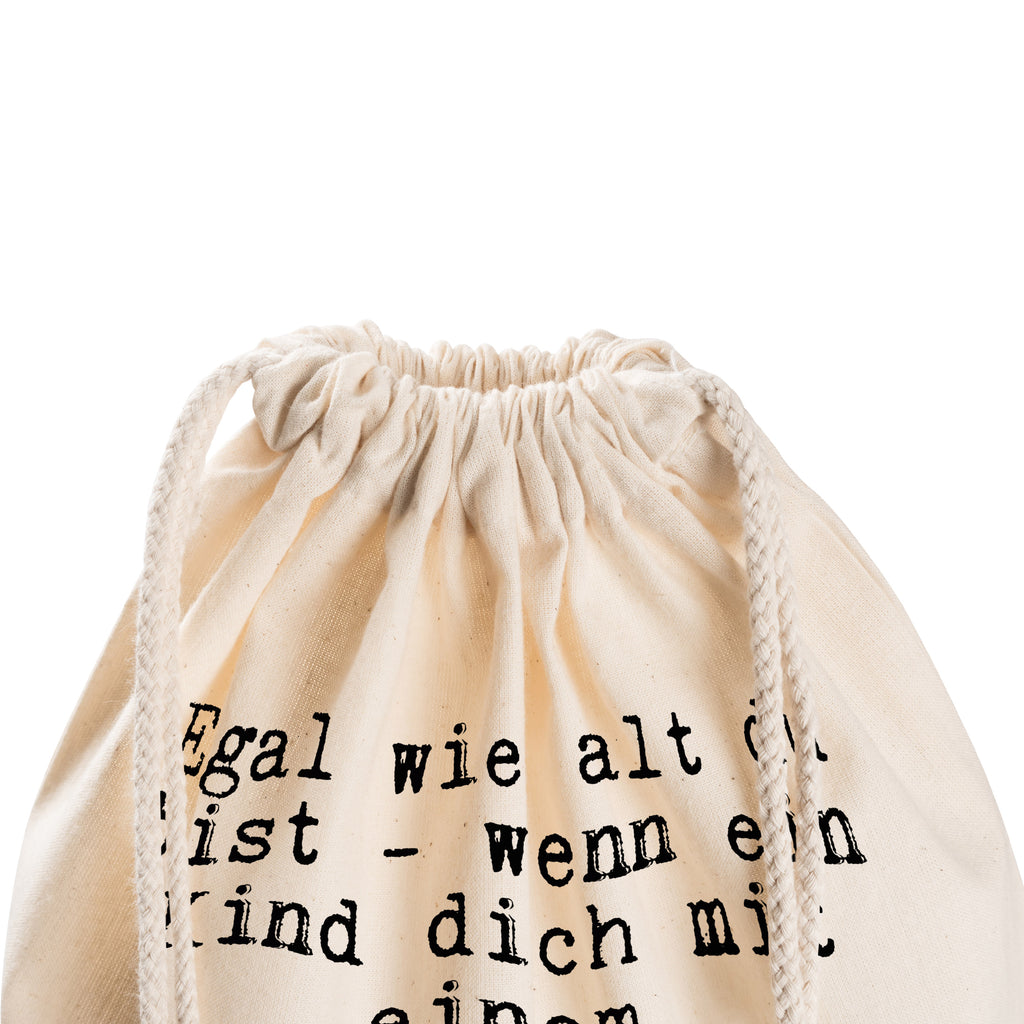 Sportbeutel Sprüche und Zitate Egal wie alt du bist - wenn ein Kind dich mit einem Spielzeugtelefon anruft, gehst du gefälligst ran und telefonierst! Sportbeutel, Turnbeutel, Beutel, Sporttasche, Tasche, Stoffbeutel, Sportbeutel Kinder, Spruch, Sprüche, lustig, Weisheiten, Zitate, Spruch Sprüche Weisheiten Zitate Lustig Weisheit Worte