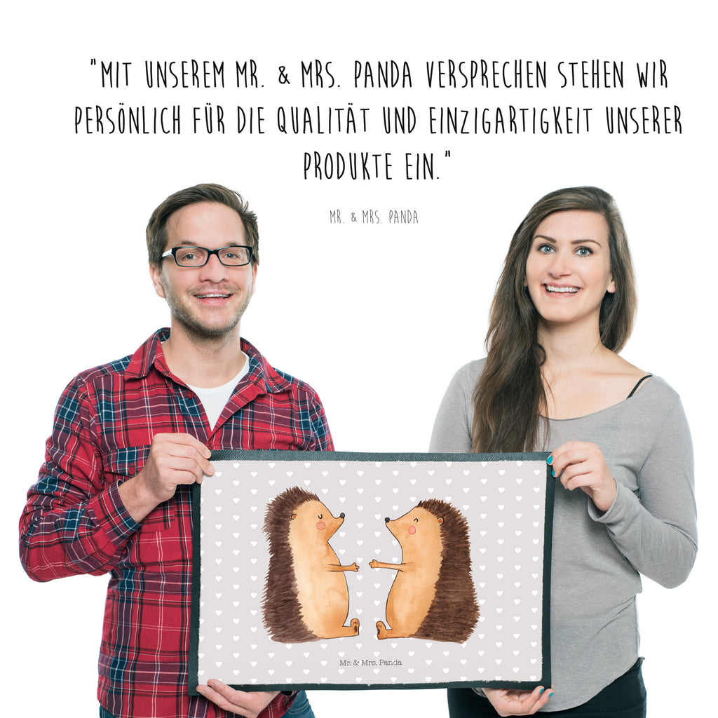 Fußmatte Igel Liebe Liebe, Verliebt, Verlobt, Verheiratet, Partner, Freund, Freundin, Geschenk , Liebesbeweis, Jahrestag, Hochzeitstag, Verlobung, Hochzeit, Igel Türvorleger, Schmutzmatte, Fußabtreter, Matte, Schmutzfänger, Fußabstreifer, Schmutzfangmatte, Türmatte, Motivfußmatte,  Haustürmatte, Vorleger  Liebe,  Partner, Freund, Freundin, Ehemann, Ehefrau, Heiraten, Verlobung, Heiratsantrag, Liebesgeschenk, Jahrestag, Hocheitstag