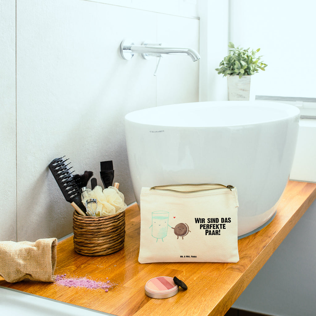 Schminktasche Milch & Keks Schminktasche, Kosmetiktasche, Kosmetikbeutel, Stiftemäppchen, Etui, Federmappe, Makeup, XXL, Schminketui, Kosmetiketui, Schlamperetui, Tiermotive, Gute Laune, lustige Sprüche, Tiere, Milk, Cookie, Milch, Keks, Kekse, Kaffee, Einladung Frühstück, Motiv süß, romantisch, perfektes Paar