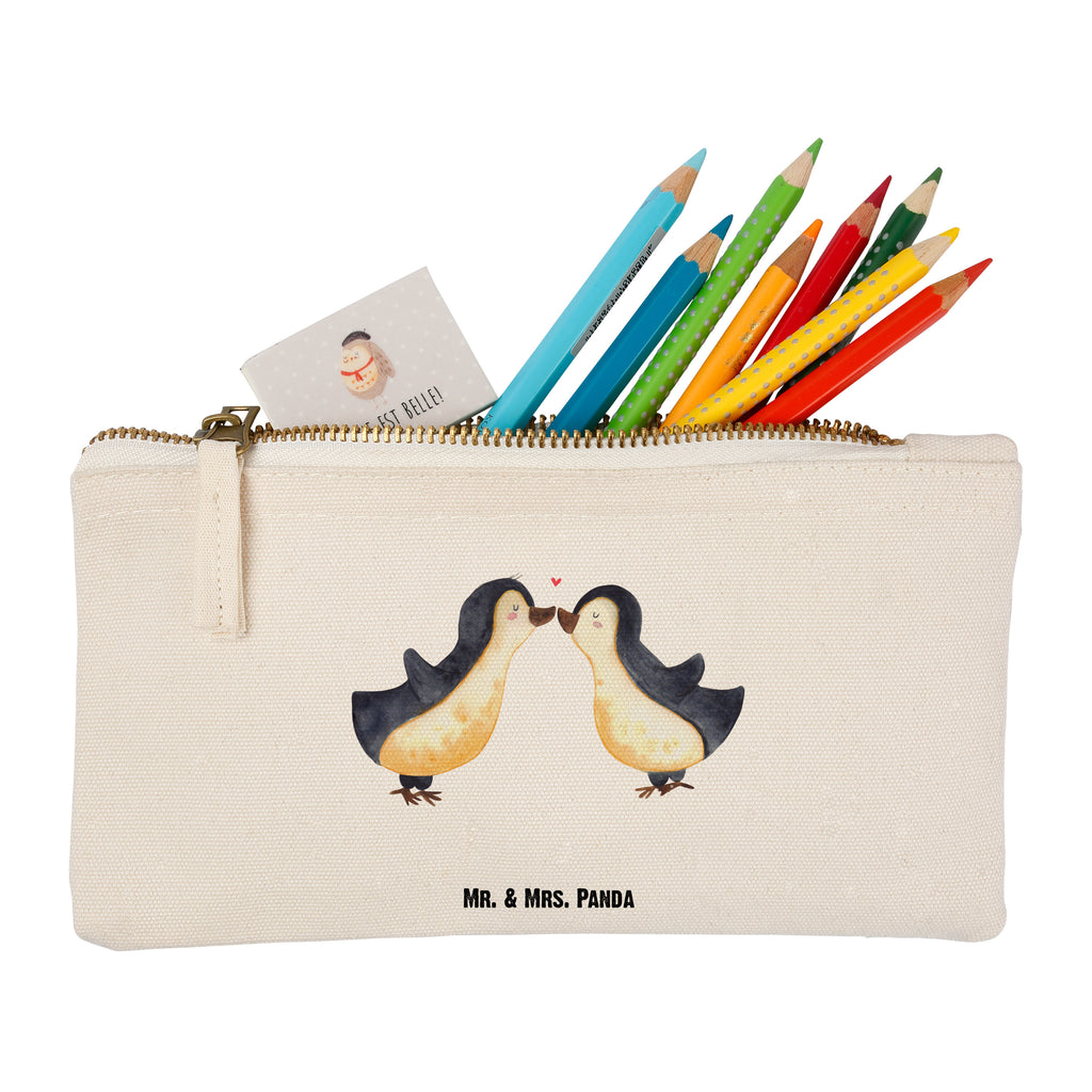 Schminktasche Pinguin Liebe Schminktasche, Kosmetiktasche, Kosmetikbeutel, Stiftemäppchen, Etui, Federmappe, Makeup, XXL, Schminketui, Kosmetiketui, Schlamperetui, Liebe, Partner, Freund, Freundin, Ehemann, Ehefrau, Heiraten, Verlobung, Heiratsantrag, Liebesgeschenk, Jahrestag, Hocheitstag, Pinguin, Pinguine, Pinguin Paar, Pinguinpaar, Pinguin Liebe, Paar, Pärchen. Liebespaar, Liebesbeweis, Liebesspruch, Hochzeitstag, Geschenk Freund, Geschenk Freundin, Verlobte, Verlobter, Love, Geschenk Hochzeitstag, Geschenkidee, Hochzeit, Gastgeschenk