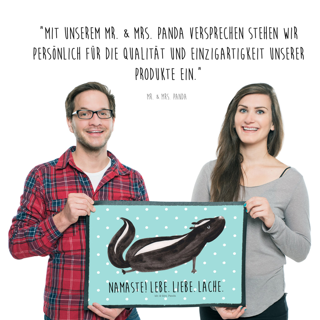 Fußmatte Stinktier Yoga Stinktier, Skunk, Wildtier, Raubtier, Stinker, Stinki, Yoga, Namaste, Lebe, Liebe, Lache Türvorleger, Schmutzmatte, Fußabtreter, Matte, Schmutzfänger, Fußabstreifer, Schmutzfangmatte, Türmatte, Motivfußmatte,  Haustürmatte, Vorleger  Stinktier, Skunk