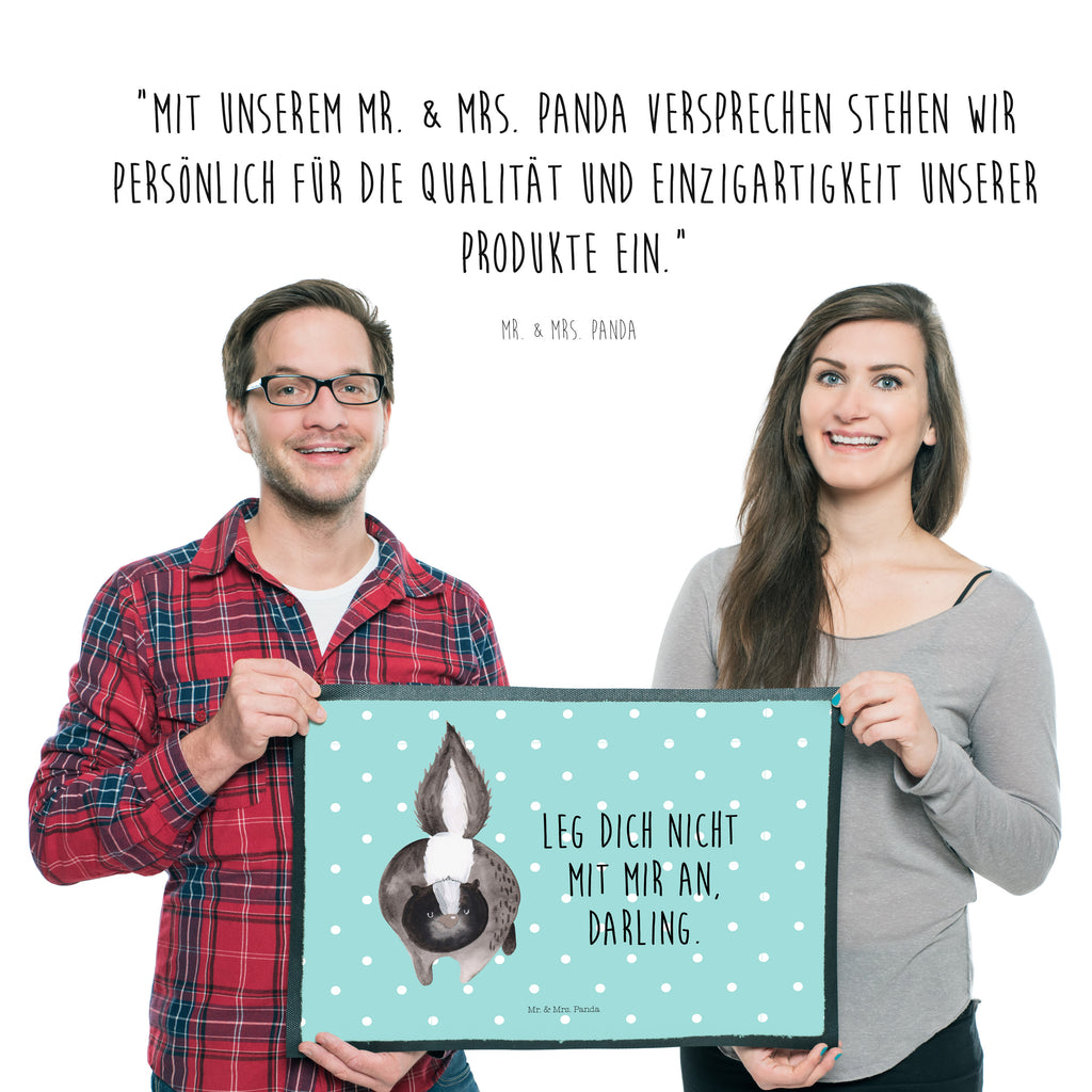 Fußmatte Stinktier Angriff Stinktier, Skunk, Wildtier, Raubtier, Stinker, Stinki, wütend, Drohung Türvorleger, Schmutzmatte, Fußabtreter, Matte, Schmutzfänger, Fußabstreifer, Schmutzfangmatte, Türmatte, Motivfußmatte,  Haustürmatte, Vorleger  Stinktier, Skunk