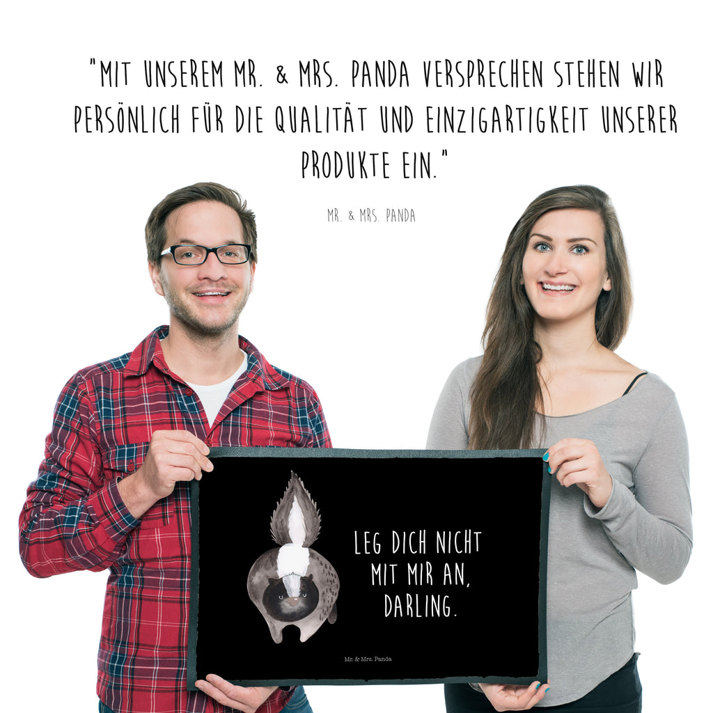 Fußmatte Stinktier Angriff Stinktier, Skunk, Wildtier, Raubtier, Stinker, Stinki, wütend, Drohung Türvorleger, Schmutzmatte, Fußabtreter, Matte, Schmutzfänger, Fußabstreifer, Schmutzfangmatte, Türmatte, Motivfußmatte,  Haustürmatte, Vorleger  Stinktier, Skunk