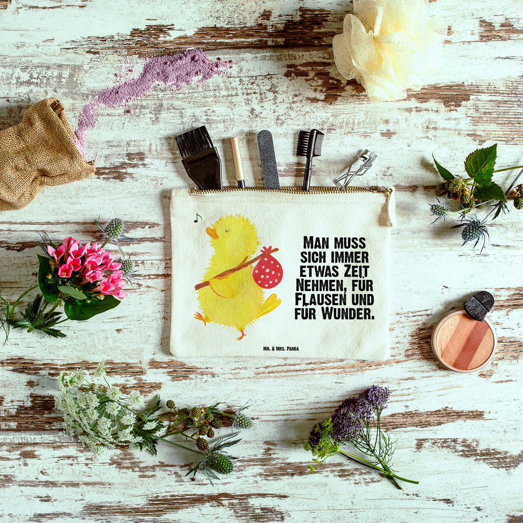 Schminktasche Küken Wanderer Schminktasche, Kosmetiktasche, Kosmetikbeutel, Stiftemäppchen, Etui, Federmappe, Makeup, XXL, Schminketui, Kosmetiketui, Schlamperetui, Ostern, Osterhase, Ostergeschenke, Osternest, Osterdeko, Geschenk zu Ostern, Küken, Osterei, Ostereier, Ei, Frühlingsgefühle, Freude, Grüße, liebe Grüße, Frohe Ostern, Ostergrüße, Flausen, Wunder, Reisen, Weltenbummler, Zeit, Zeitmanagement, Backpacker