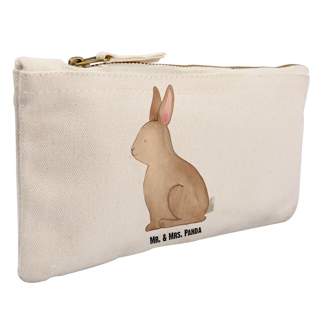 Schminktasche Hase sitzend Schminktasche, Kosmetiktasche, Kosmetikbeutel, Stiftemäppchen, Etui, Federmappe, Makeup, XXL, Schminketui, Kosmetiketui, Schlamperetui, Ostern, Osterhase, Ostergeschenke, Osternest, Osterdeko, Geschenk zu Ostern, Frohe Ostern, Ostergrüße, Osterblume, Liebe, Grüße, Hase, Kaninchen