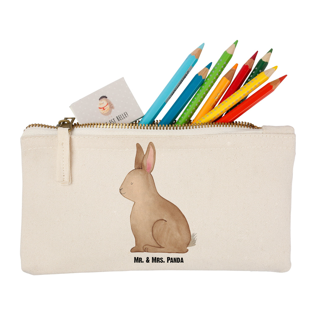 Schminktasche Hase sitzend Schminktasche, Kosmetiktasche, Kosmetikbeutel, Stiftemäppchen, Etui, Federmappe, Makeup, XXL, Schminketui, Kosmetiketui, Schlamperetui, Ostern, Osterhase, Ostergeschenke, Osternest, Osterdeko, Geschenk zu Ostern, Frohe Ostern, Ostergrüße, Osterblume, Liebe, Grüße, Hase, Kaninchen