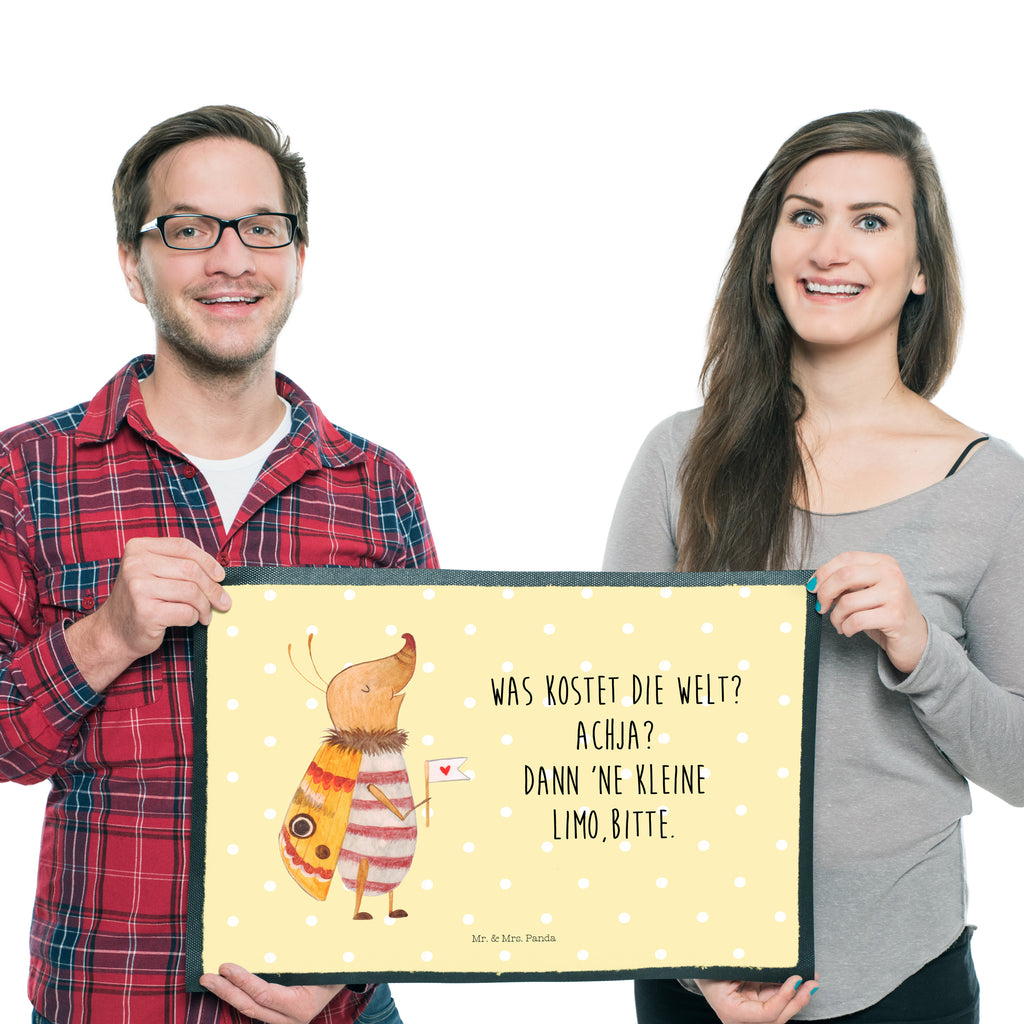 Fußmatte Nachtfalter mit Fähnchen Nachtfalter, Käfer, Spruch lustig, Spruch witzig, süß, niedlich, Küche Deko, Was kostet die Welt Türvorleger, Schmutzmatte, Fußabtreter, Matte, Schmutzfänger, Fußabstreifer, Schmutzfangmatte, Türmatte, Motivfußmatte,  Haustürmatte, Vorleger  süße Tiermotive, gute Laune, lustige Sprüche, Tiere