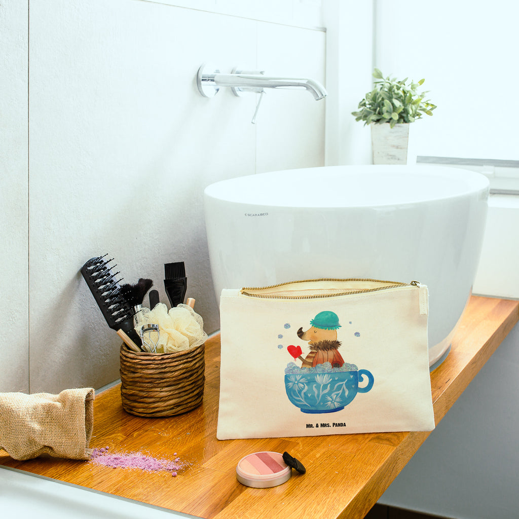 Schminktasche Nachtfalter Schaumbad Schminktasche, Kosmetiktasche, Kosmetikbeutel, Stiftemäppchen, Etui, Federmappe, Makeup, XXL, Schminketui, Kosmetiketui, Schlamperetui, Tiermotive, Gute Laune, lustige Sprüche, Tiere, Nachtfalter, Schaumbad, Badezimmer, Bad, WC, Badezimmerdeko, Baden, Tasse, Träumen, verträumt, Ziele, Zeitmanagement