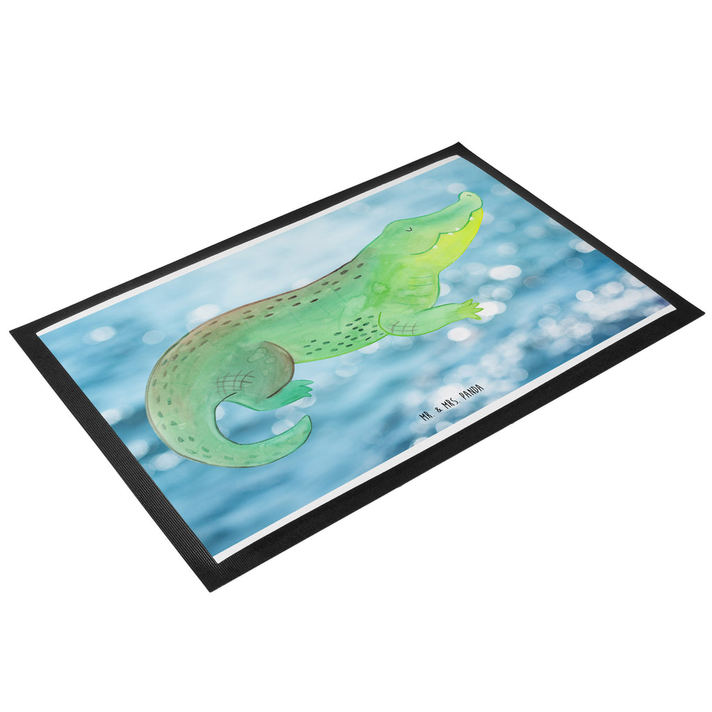 Fußmatte Krokodil Krokodil, Krokodile, verrückt sein, spontan sein, Abenteuerlust, Reiselust, Freundin, beste Freundin, Lieblingsmensch Türvorleger, Schmutzmatte, Fußabtreter, Matte, Schmutzfänger, Fußabstreifer, Schmutzfangmatte, Türmatte, Motivfußmatte,  Haustürmatte, Vorleger  Meerestiere, Meer, Urlaub